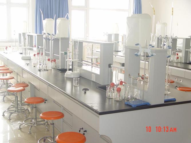 化学实验室设备展示